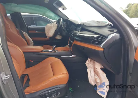 2017 BMW X5 M из США, поврежденный, VIN 5YMKT6C36H0U39313